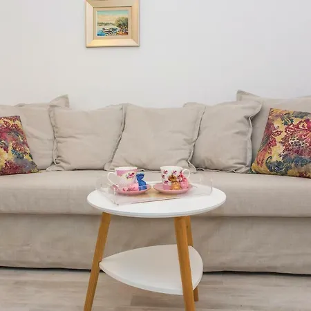 One-bedroom In شقة *